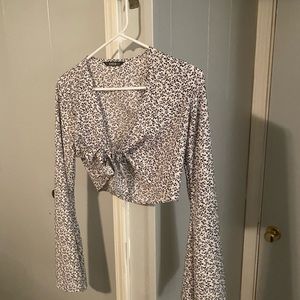 Tie balloon sleeve crop top